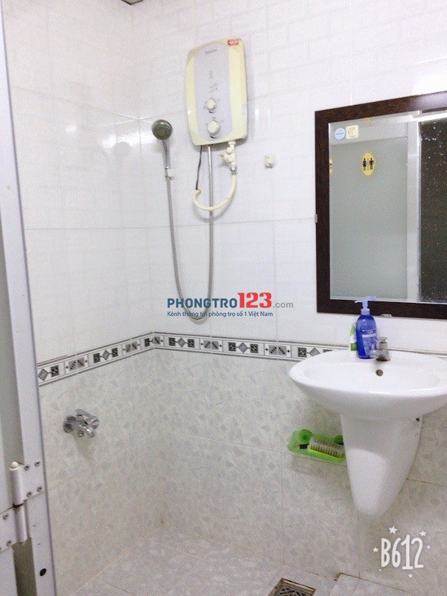 tìm 2 nữ ở ghép phòng 40m2 (lầu 2), cư xá Đô Thành, trung tâm quận 3, tp HCM.