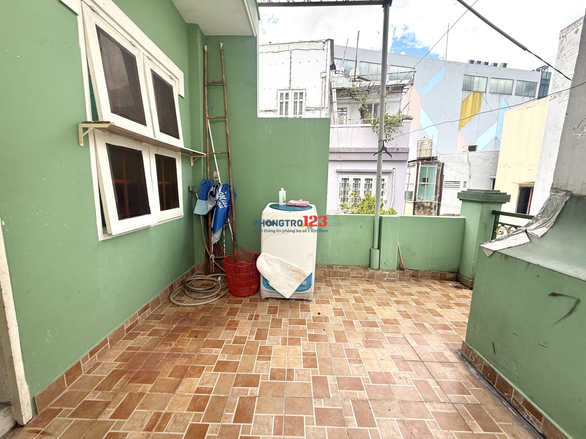 Cho thuê phòng có nội thất cơ bản