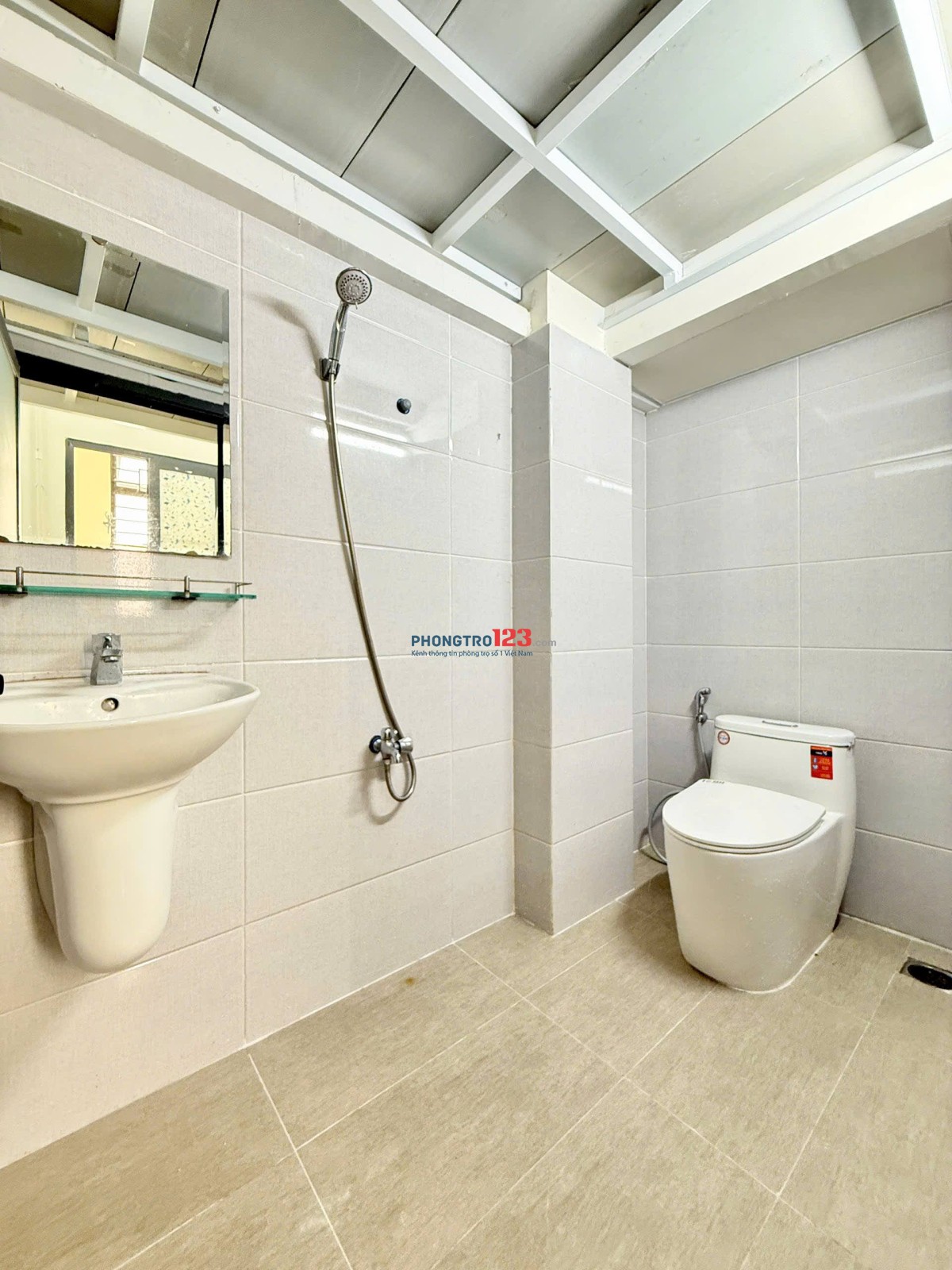 PHÒNG DUPLEX GÁC CAO CÓ CỬA SỔ THOÁNG MÁT FULL TIỆN NGHI TẠI THÉP MỚI – GẦN SÂN BAY TÂN SƠN NHẤT
