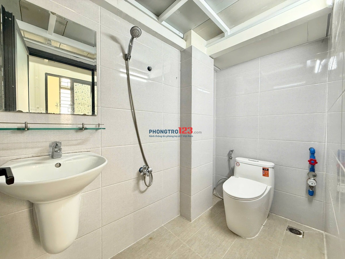 PHÒNG DUPLEX GÁC CAO CÓ CỬA SỔ THOÁNG MÁT FULL TIỆN NGHI TẠI THÉP MỚI – GẦN SÂN BAY TÂN SƠN NHẤT