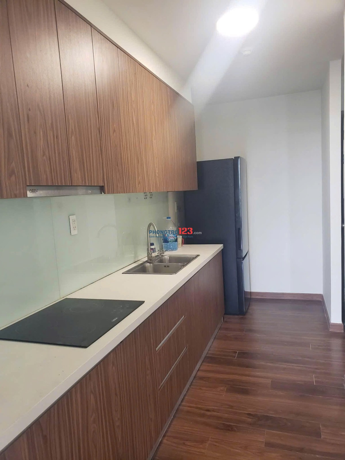 Cho thuê C/c Moscow Tower cạnh KCN Tân Bình 2PN Full nội thất giá 9Tr/th.