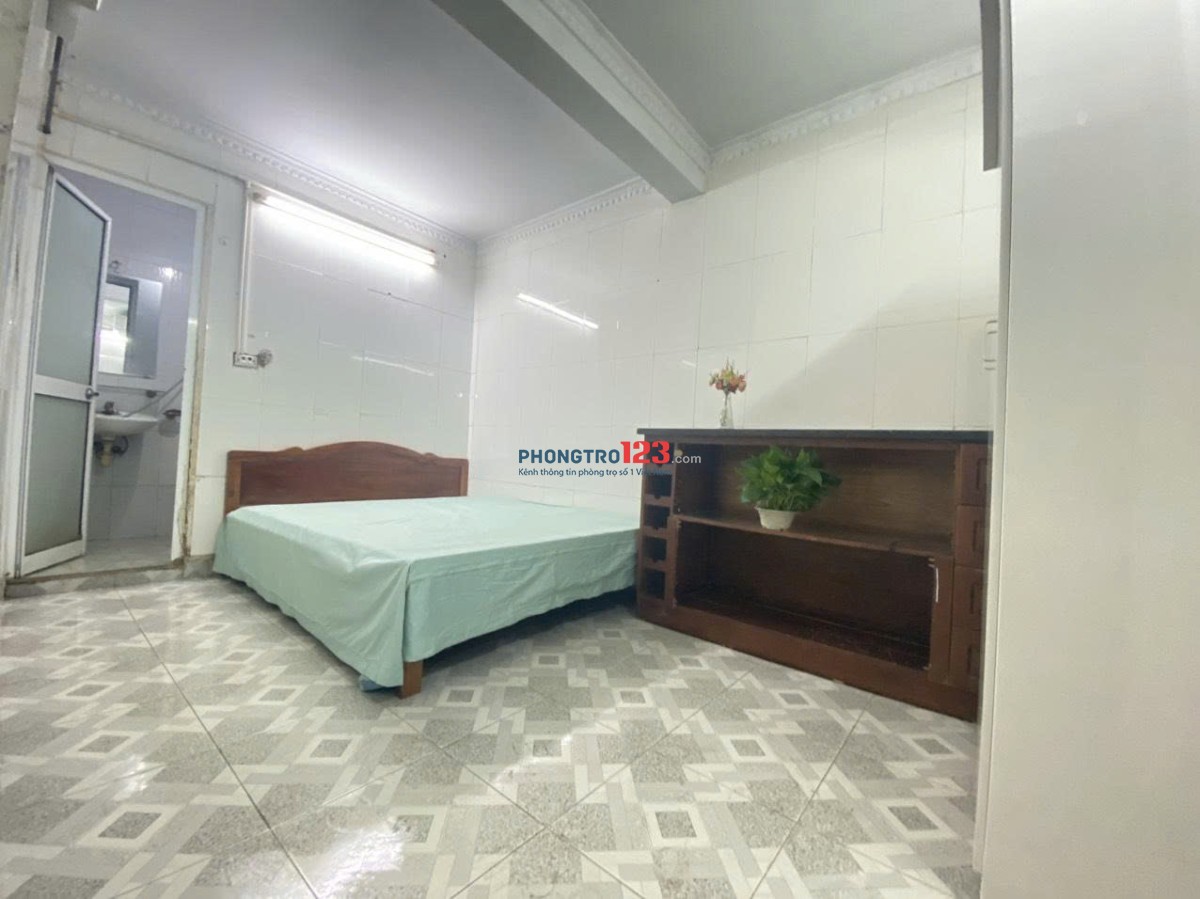  Địa chỉ : Nhà số 639 Phúc Diễn⏰ Đang trống phòng 101 khép kín ở luôn giá 2,5 triệu