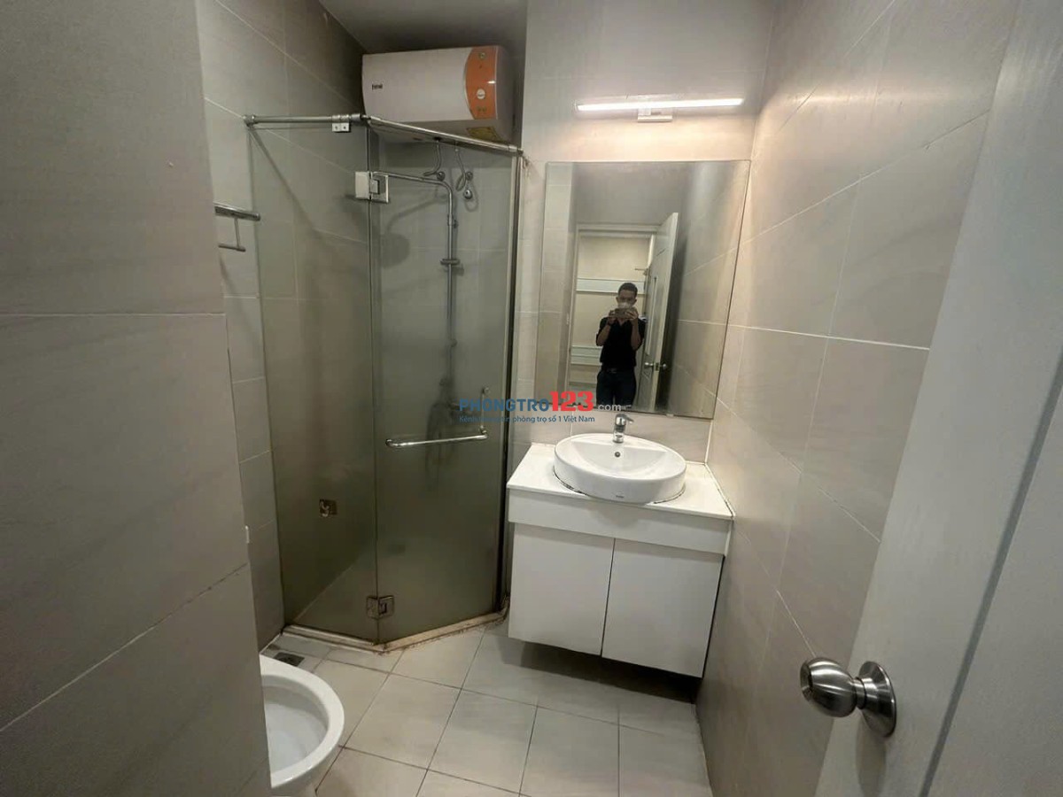 Căn 115m2,3p ngủ- Nội thất- Carillon 1- Hoàng Hoa Thám- Tân Bình giá 15tr/th