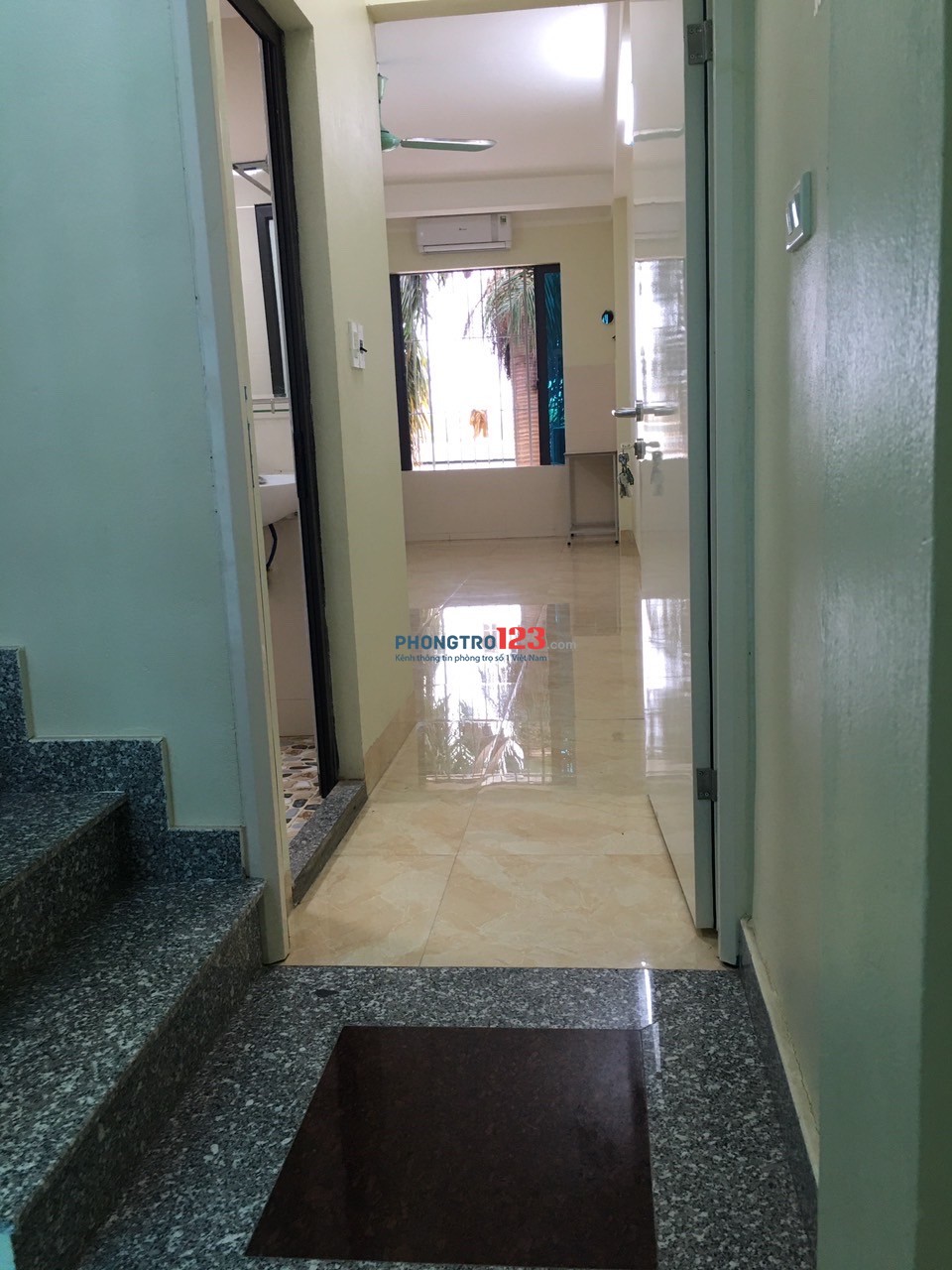 Phòng trọ 30m^2 khép kín Cầu Diễn