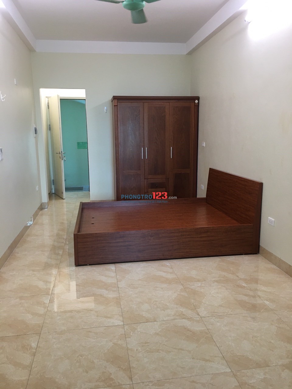 Phòng trọ 30m^2 khép kín Cầu Diễn