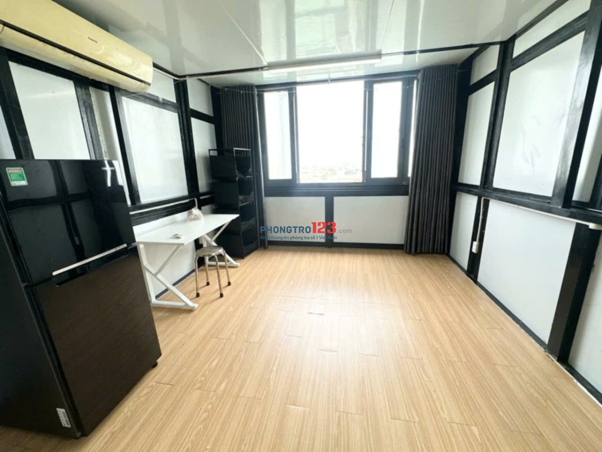 Cho Thuê Phòng Cửa Sổ Lớn 30m2 - Nhà Thang Máy - Hoàng Hoa Thám - Gần Chợ Bà chiểu
