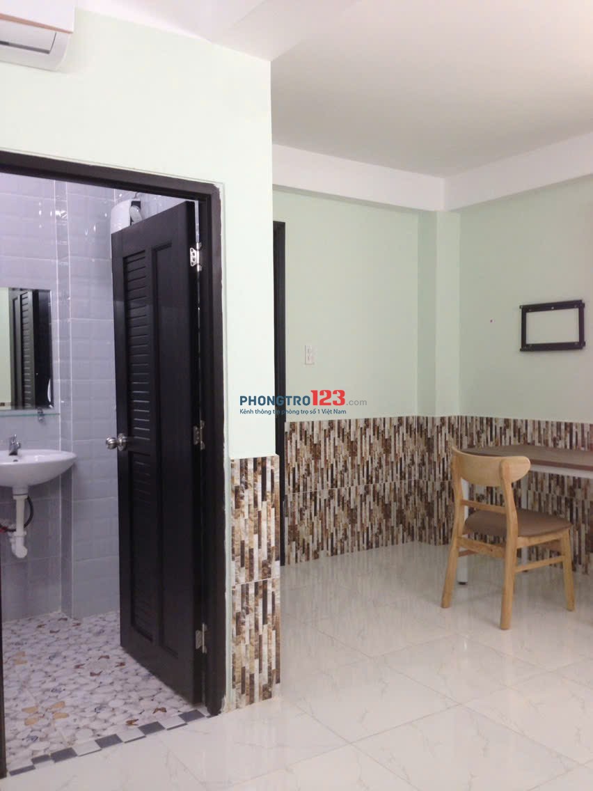 Chỉ 4,5 Triệu Phòng Full Nội Thất - Nhà Biệt Thự - Q.Bình Thạnh