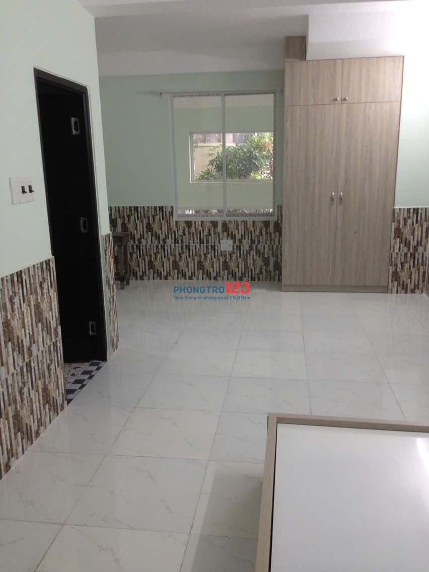 Chỉ 4,5 Triệu Phòng Full Nội Thất - Nhà Biệt Thự - Q.Bình Thạnh