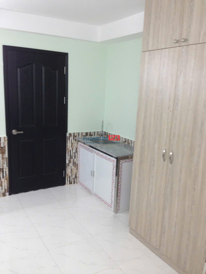 Chỉ 4,5 Triệu Phòng Full Nội Thất - Nhà Biệt Thự - Q.Bình Thạnh