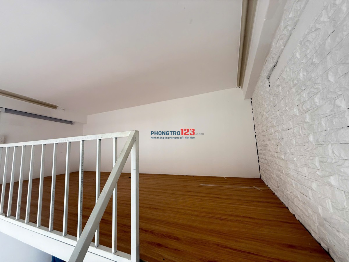 Phòng Duplex cửa sổ lớn thoáng mát, trung tâm Phú Nhuận giáp Quận 1