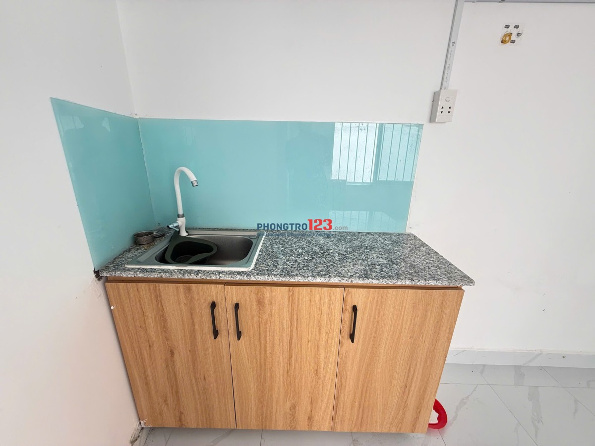 Phòng Duplex cửa sổ lớn thoáng mát, trung tâm Phú Nhuận giáp Quận 1