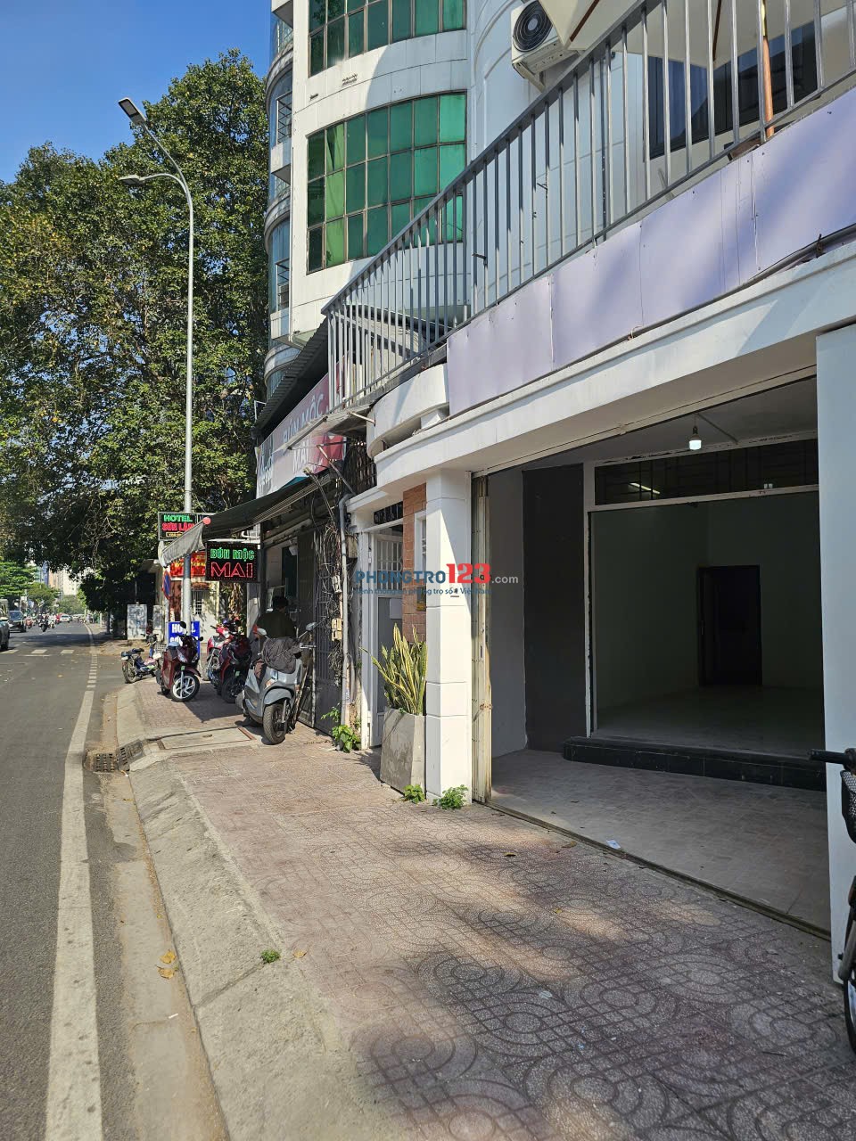 Có mặt bằng 11 triệu ở Phú Nhuận, vị trí khá ngon để mở cửa hàng. 08 Đào Duy Anh, Phú Nhuận