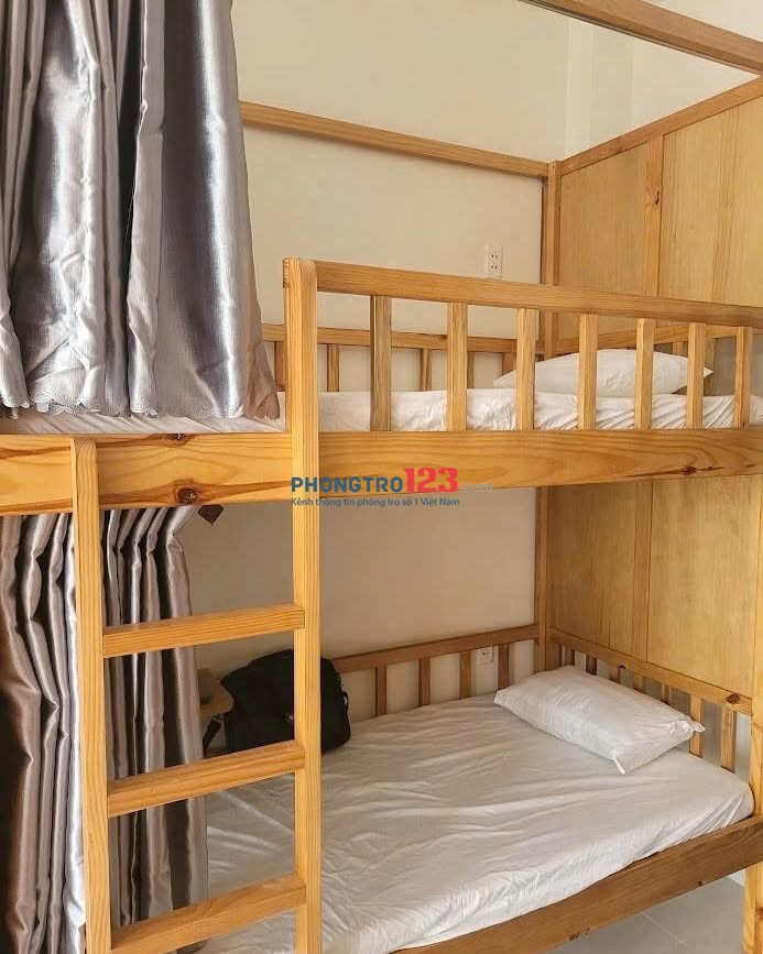 Cho thuê Sleepbox - KTX cao cấp Red Home Linh Xuân, Thủ Đức, ngay ĐHQG, ưu đãi 1tr/tháng.