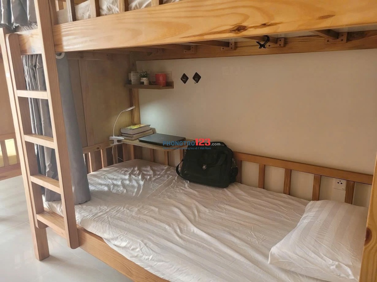 Cho thuê Sleepbox - KTX cao cấp Red Home Linh Xuân, Thủ Đức, ngay ĐHQG, ưu đãi 1tr/tháng.