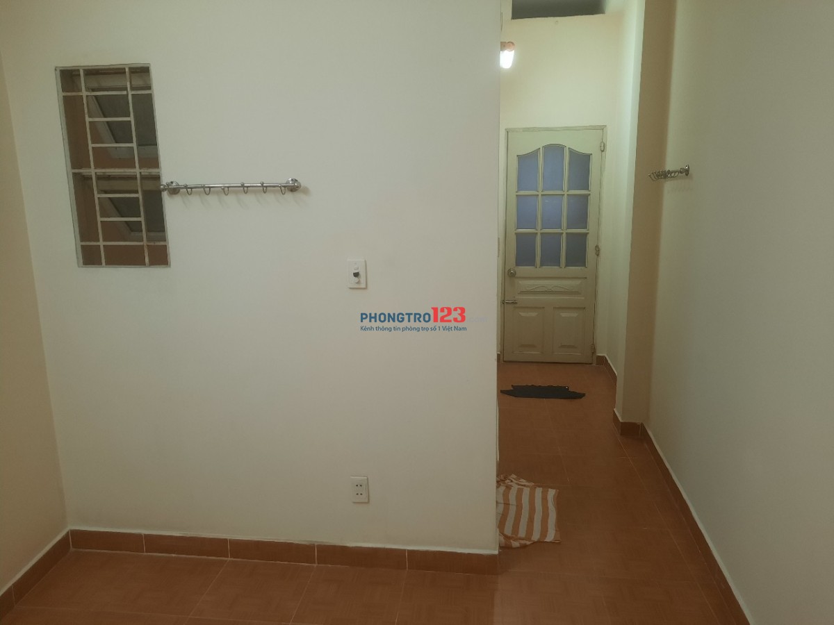 Chính chủ cho thuê phòng trọ đường Trường Sa, Phú Nhuận