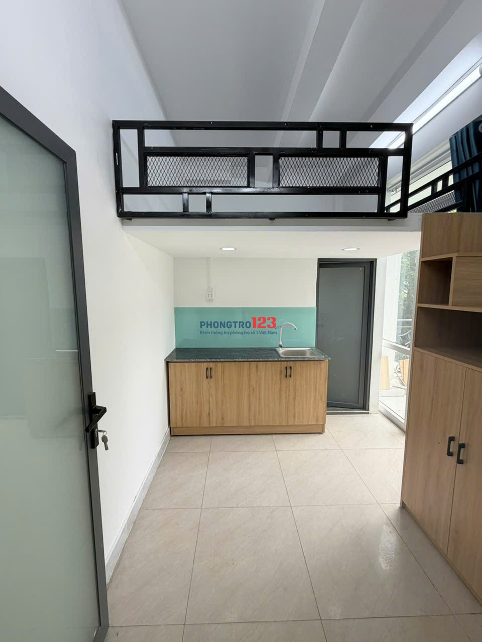 TRỌ MỚI CITYLAND CENTER HILL BAN CÔNG, LẦU 1, TỦ BẾP, GẦN ĐH CÔNG NGHIỆP 500M