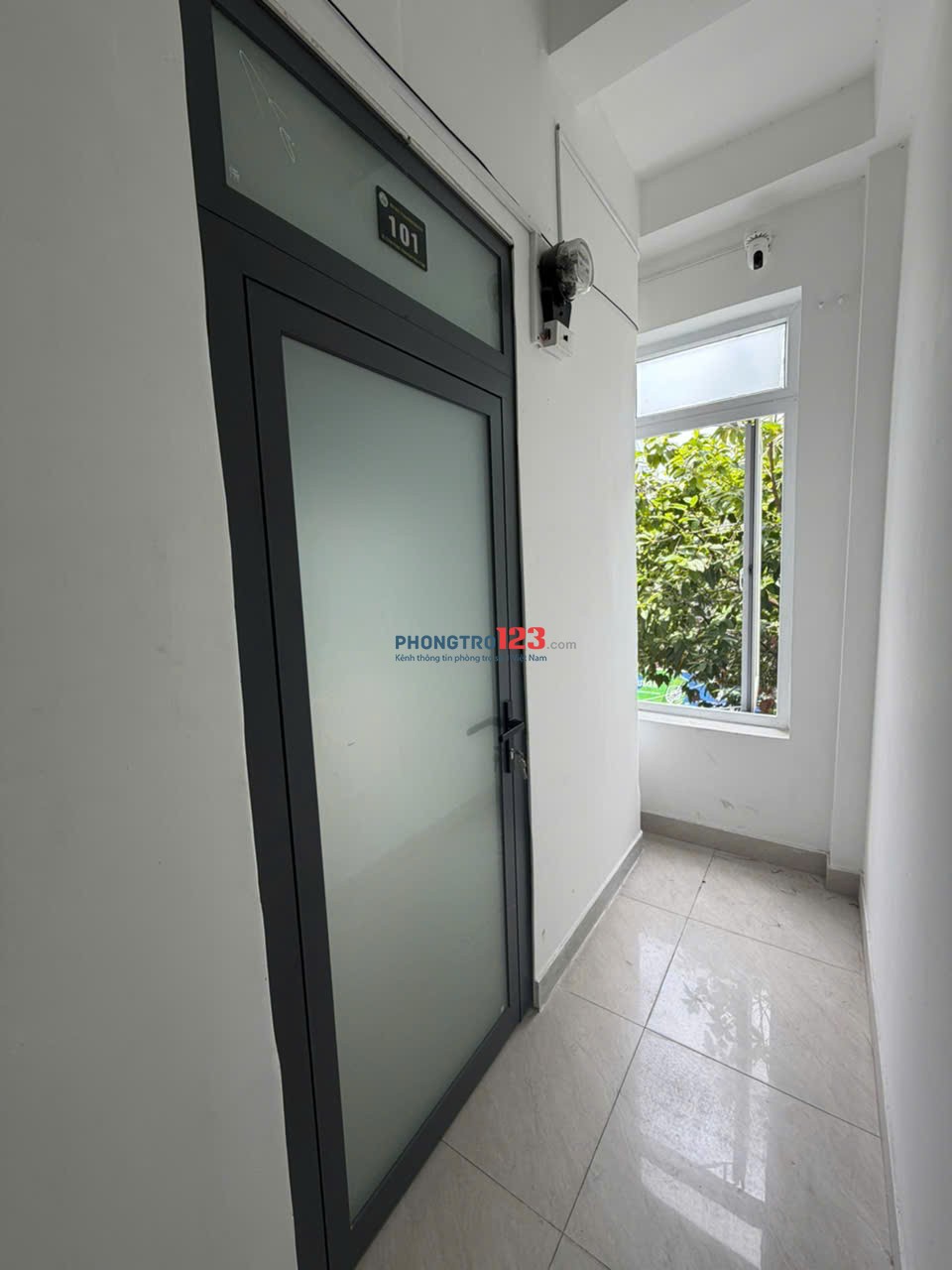 TRỌ MỚI CITYLAND CENTER HILL BAN CÔNG, LẦU 1, TỦ BẾP, GẦN ĐH CÔNG NGHIỆP 500M