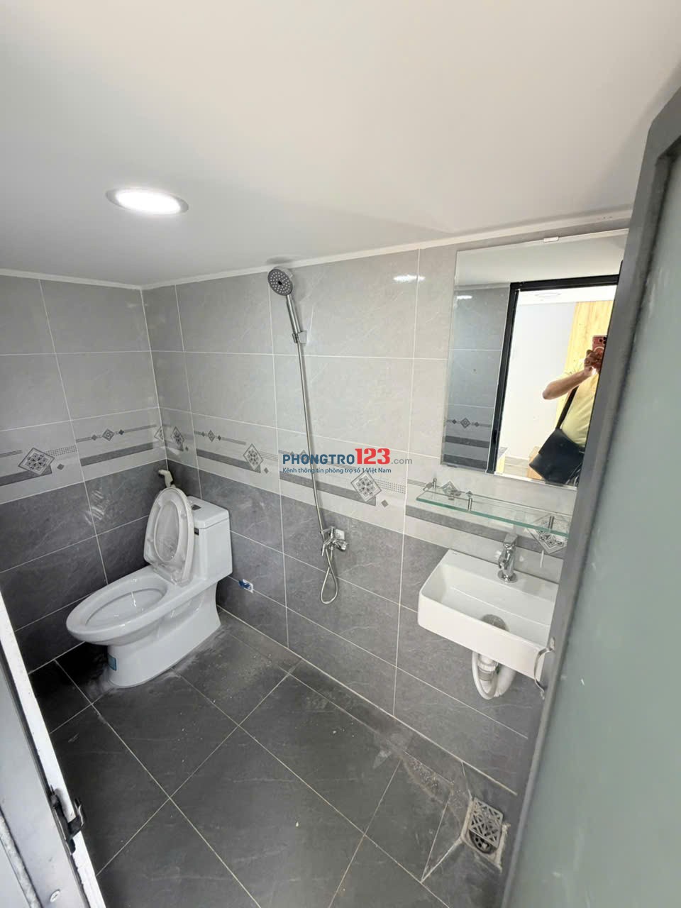 TRỌ MỚI CITYLAND CENTER HILL BAN CÔNG, LẦU 1, TỦ BẾP, GẦN ĐH CÔNG NGHIỆP 500M