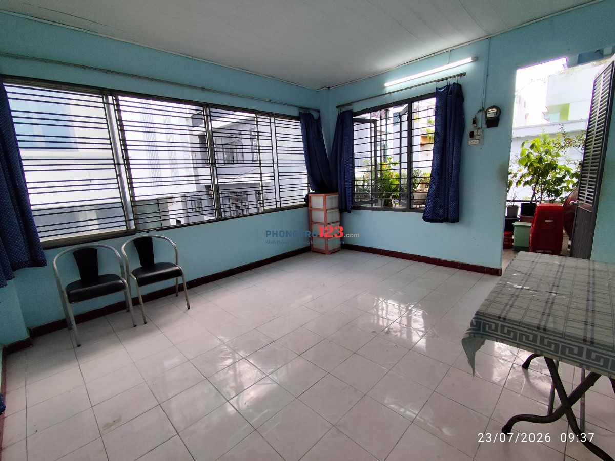 Phòng ban công 1PN + 1PK bếp Lê Văn Sỹ - Phú Nhuận 40m2