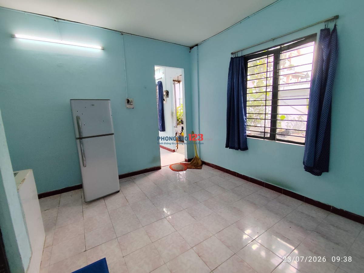 Phòng ban công 1PN + 1PK bếp Lê Văn Sỹ - Phú Nhuận 40m2