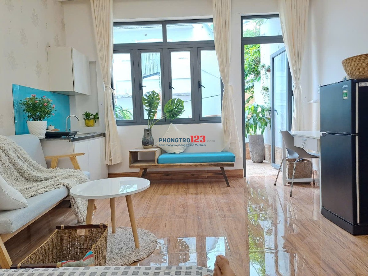 CĂN HỘ FULL NỘI THẤT SIÊU RỘNG CÓ BAN CÔNG CÔNG HOÀNG VĂN THỤ - GẦN ĐH KINH TẾ, ĐH SƯ PHẠM, ...
