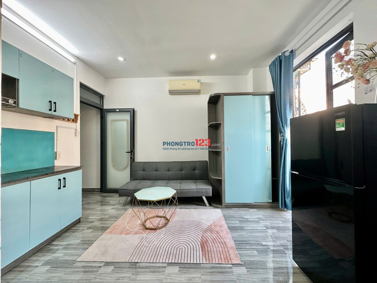 Cho thuê phòng studio rộng, ban công lớn, full nội thất - Đặng Thùy Trâm gần ĐH Văn Lang, IUH, Luật