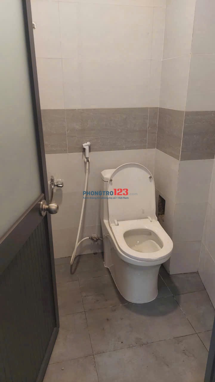 MBKD (43m2)+ 2p ngủ trên lầu đường Cô Giang - P.Cầu Kiệu - giá 14,5tr/tháng