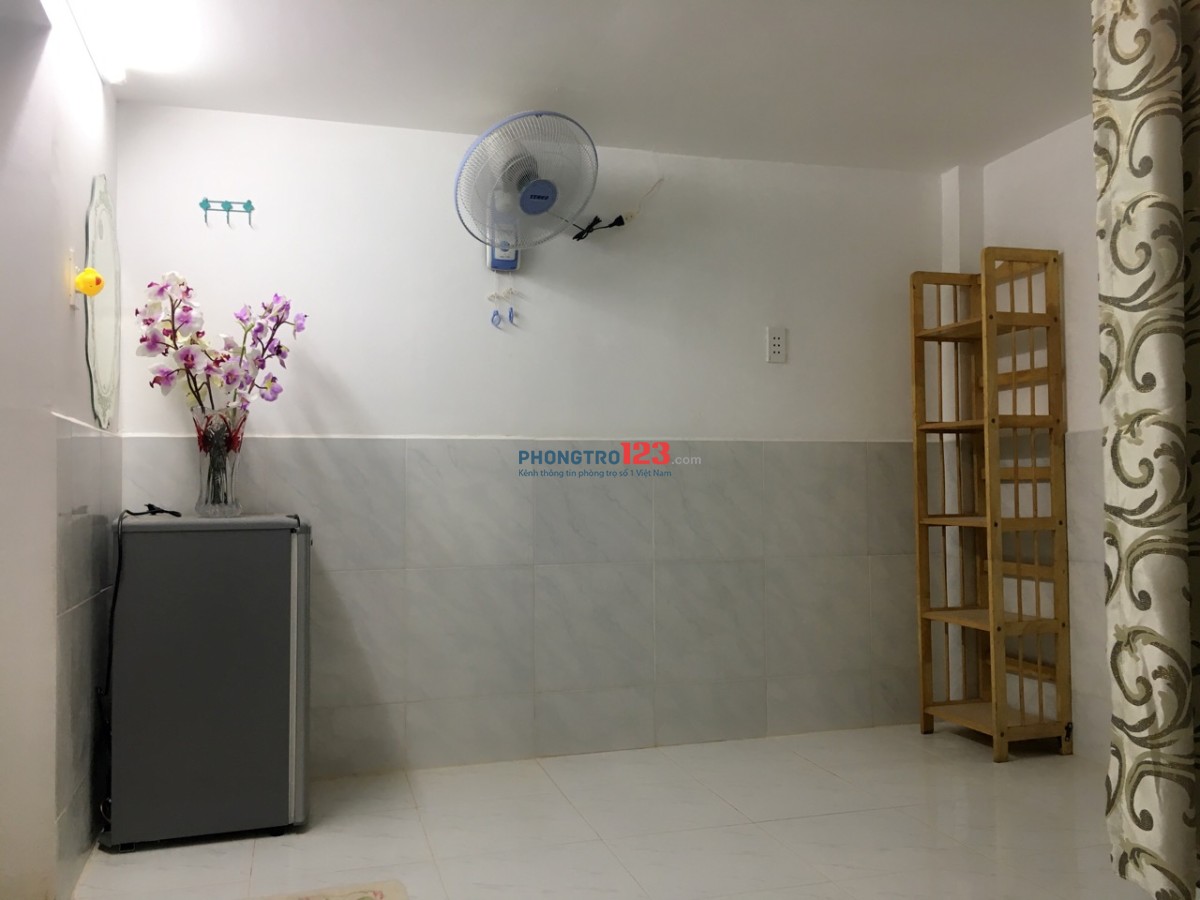 ***PHÒNG Q5 - 25m2 - CÓ GÁC - Y CHANG HÌNH***