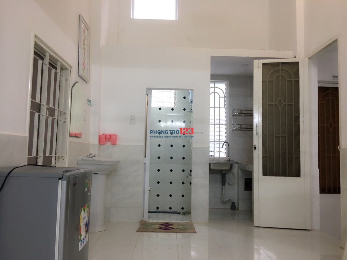 ***PHÒNG RỘNG Q5 - 35m2 - CÓ GÁC RỘNG- Y CHANG HÌNH***