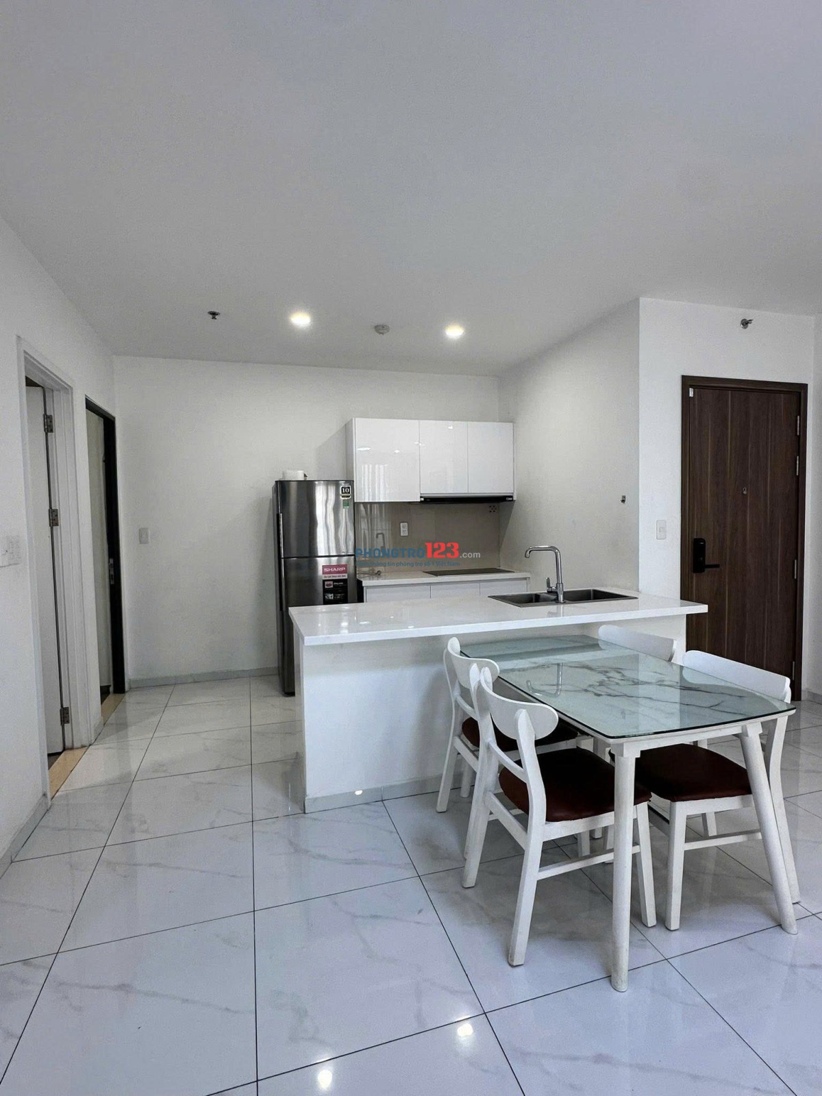 Cho thuê C/c Ruby Garden Cạnh Sân Bay TSN 3PN full nội thất giá 13tr/th nhà mới