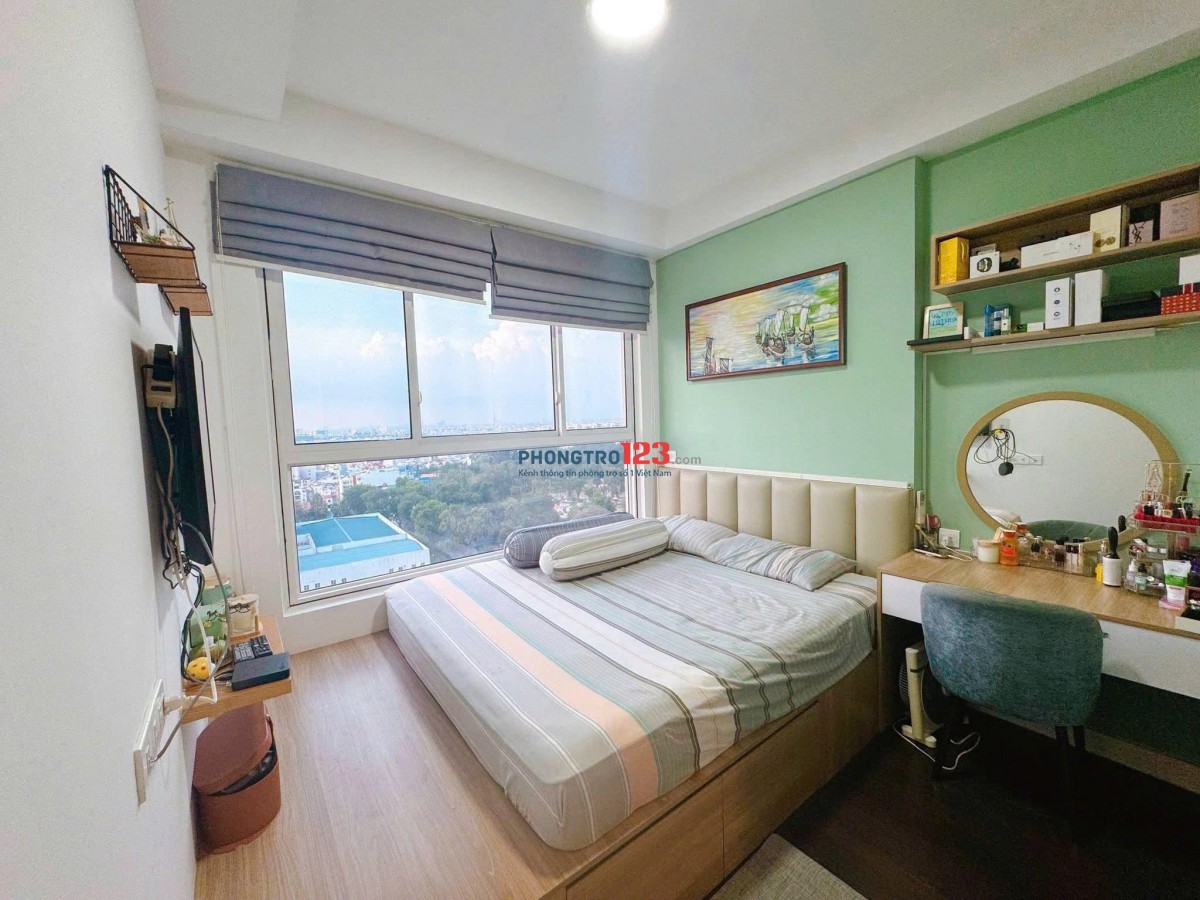 C/c Carillon 3 Hoàng Hoa Thám- 3PN full nội thất giá 16 tr/th,nhà mới Ban công thoáng.