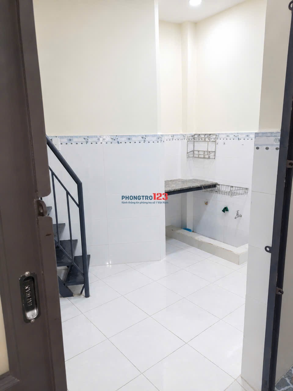  CHO THUÊ PHÒNG TRỌ ĐẸP – 1 TRỆT 1 LẦU (gần văn lang cs3)