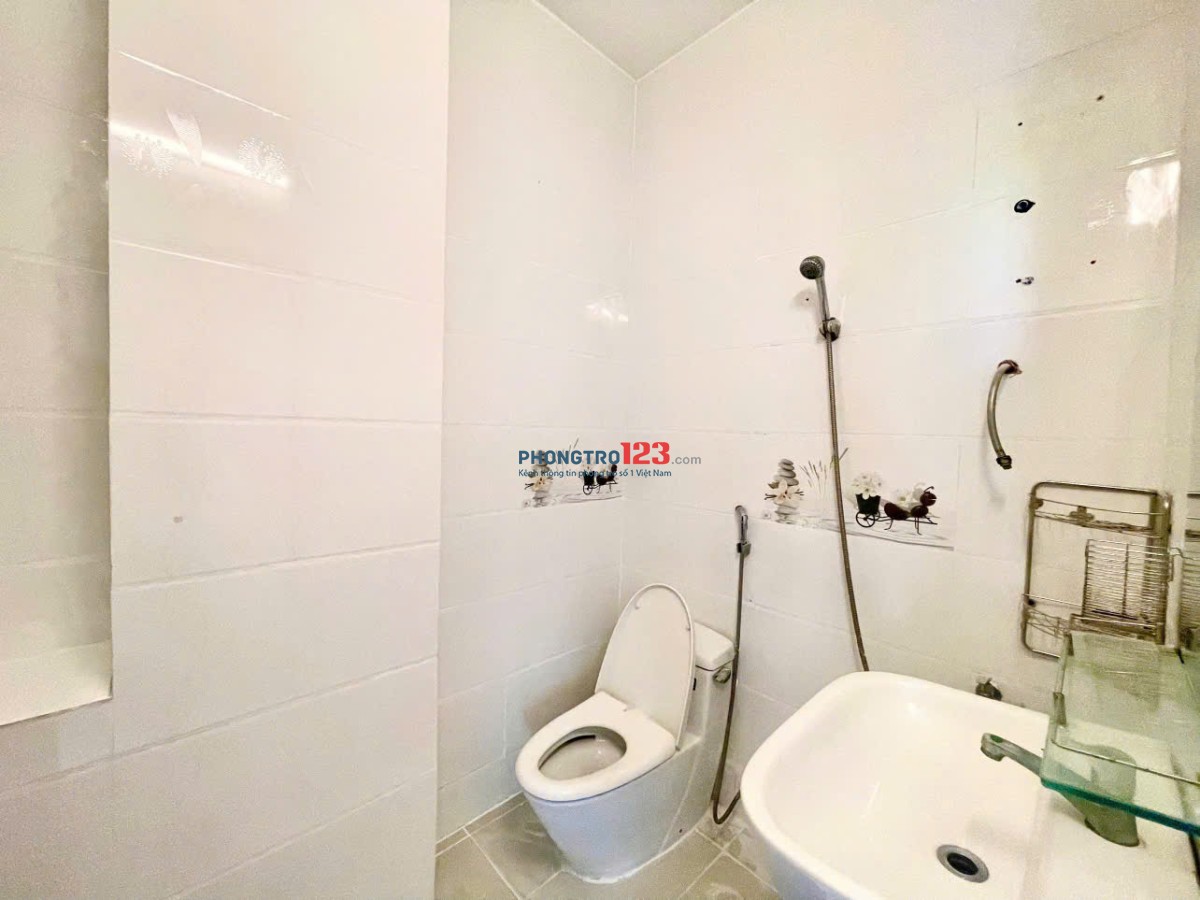 Cho thuê CHDV 2 Chỗ Ngủ|Balcony | full NT | Ngay Xô Viết Nghệ Tĩnh, Bình Thạnh |
