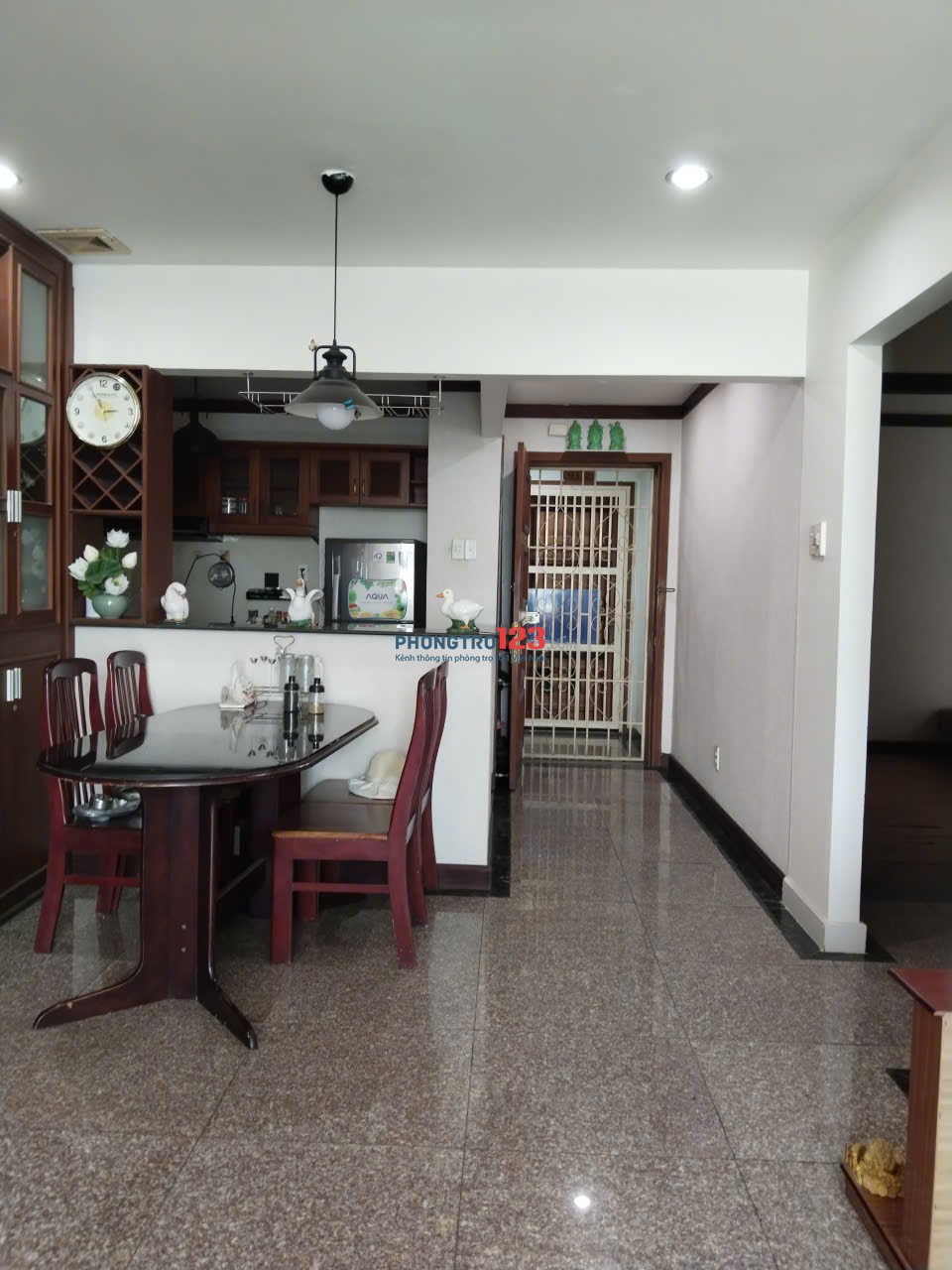 Cho thuê 1 phòng trong căn hộ 2 PN chung cư HAGL 2