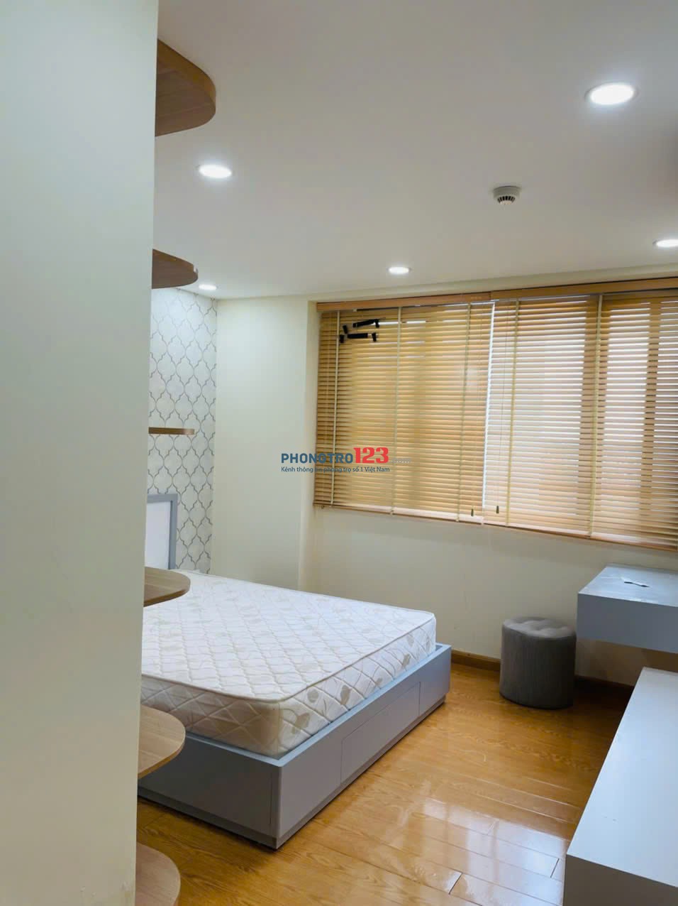 Chung cư Hoa Sen- gần Đầm sen căn 73m2, 2p ngủ- Nội thất-11tr/tháng