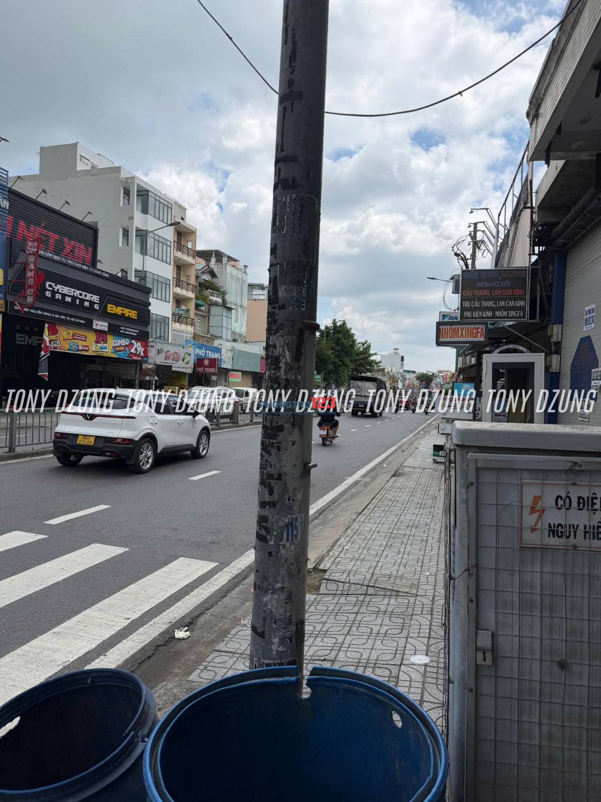 PHÒNG LẦU TRỆT, WC CHUNG 2P, RỘNG RÃI, TRẦN CAO 1M67, NGAY ĐH CÔNG NGHIỆP CS2