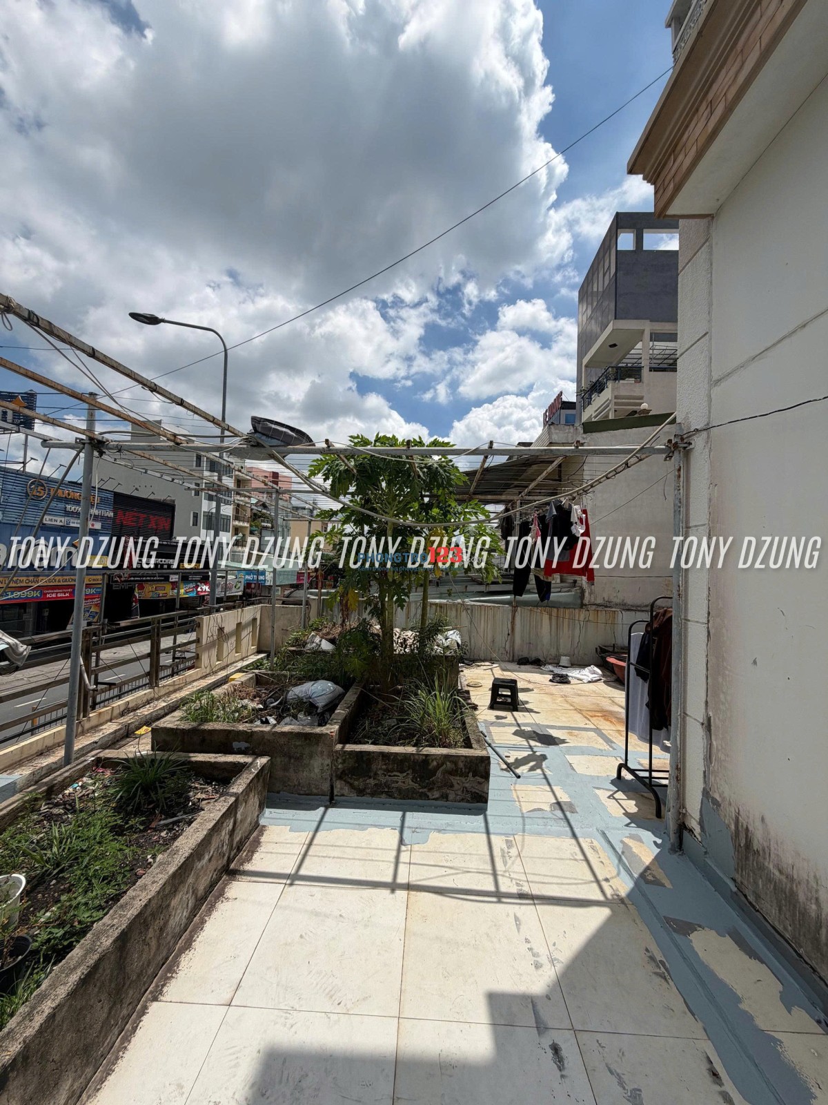 PHÒNG LẦU TRỆT, WC CHUNG 2P, RỘNG RÃI, TRẦN CAO 1M67, NGAY ĐH CÔNG NGHIỆP CS2