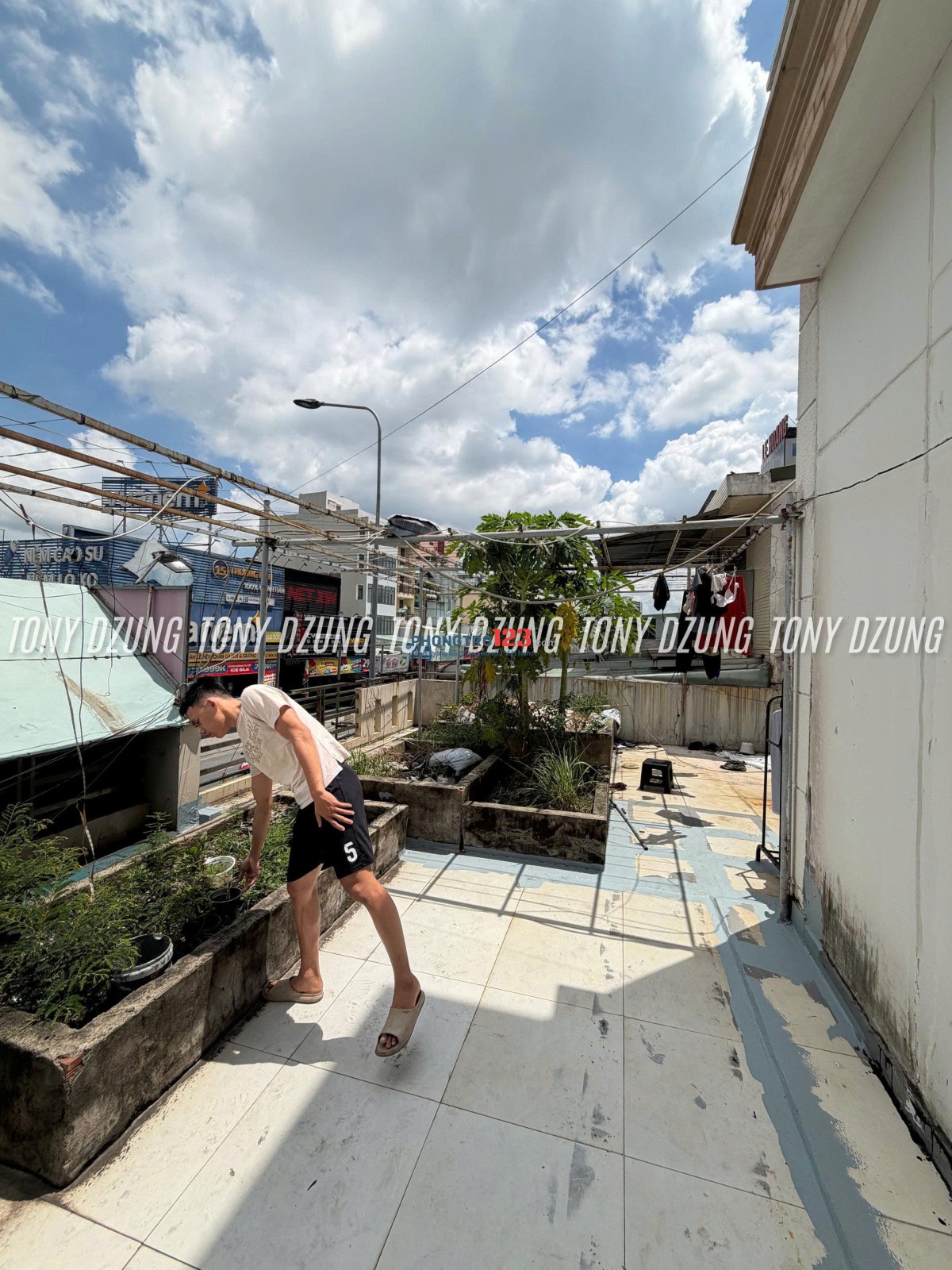 PHÒNG LẦU TRỆT, WC CHUNG 2P, RỘNG RÃI, TRẦN CAO 1M67, NGAY ĐH CÔNG NGHIỆP CS2