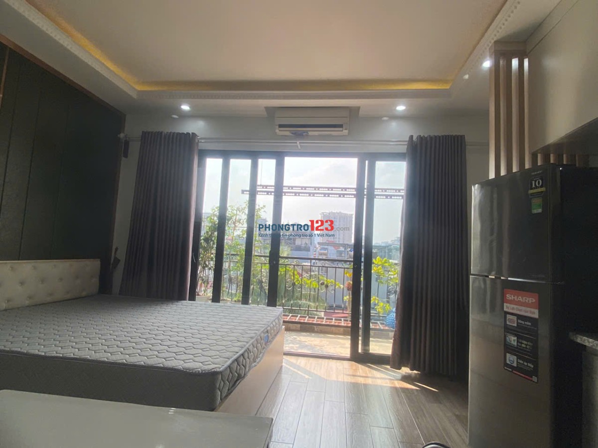 Cho thuê Căn hộ full đồ tại Ngõ 193 Trích Sài. Ban công View hồ cực thoáng. Chỉ 6.5tr