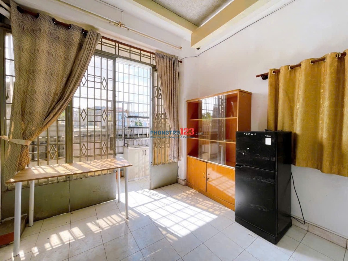 PHÒNG TRỌ SINH VIÊN BAN CÔNG RỘNG - CÓ GÁC NỘI THẤT CƠ BẢN - BÙI ĐÌNH TÚY BÌNH THẠNH GẦN ĐH VĂN LANG