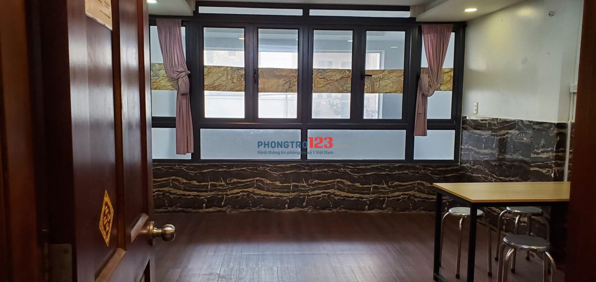 PHÒNG SẠCH, THOÁNG CÓ BẾP LỚN, CỬA SỔ LỚN Ở TẦNG LỬNG - P5, Q8