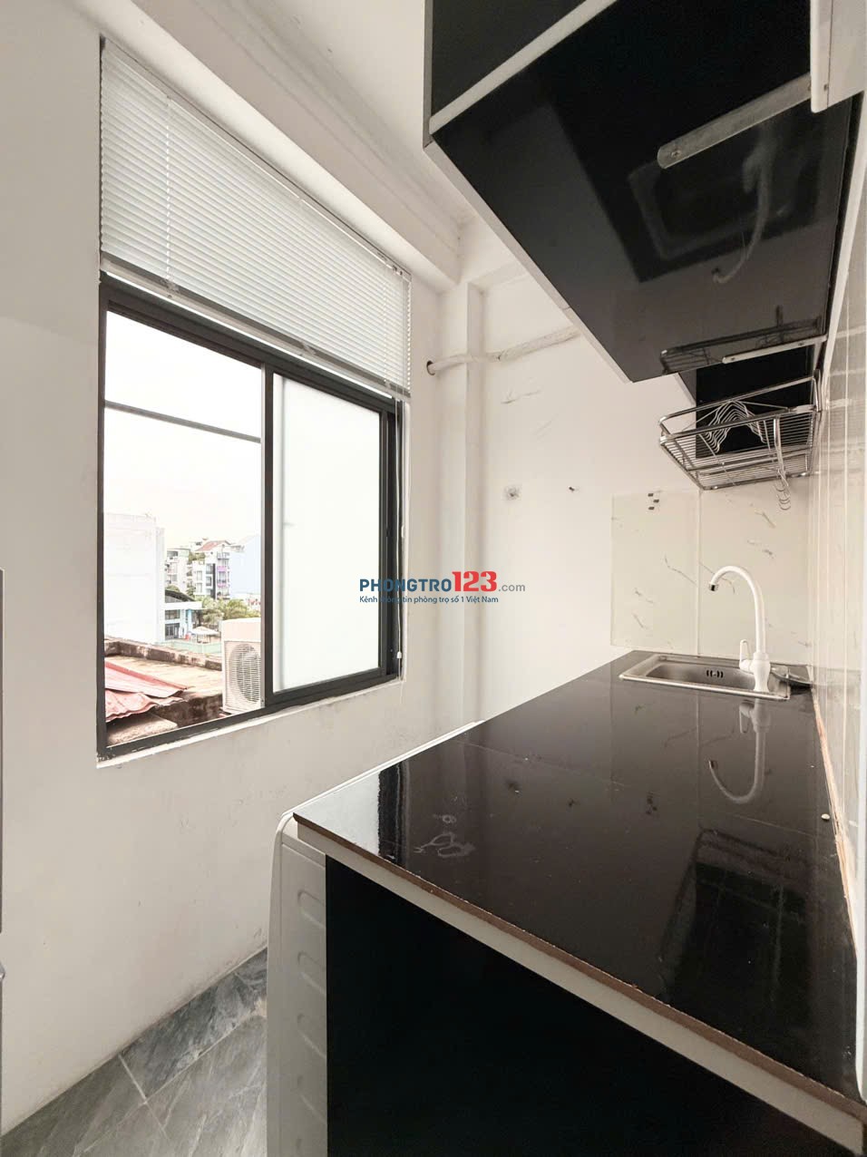 Cho thuê 1 phòng ngủ tách bếp cửa sổ lớn cực thoáng, Full tiện nghi Bình Thạnh gần VLU, UEF, HUTECH