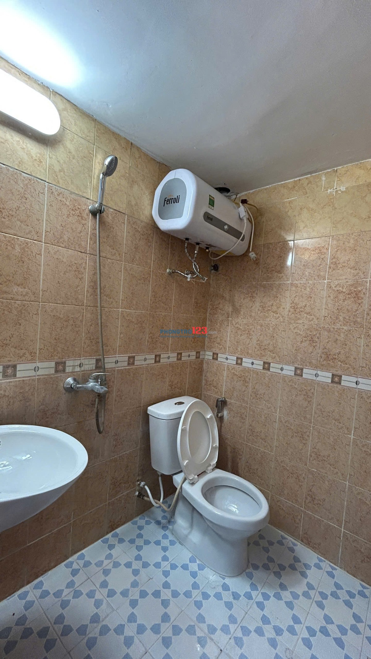 Cho thuê Nhà riêng 37m2 giá 9 triệu tại Đường Văn Chương Phường Văn Chương Quận Đống Đa Hà Nội