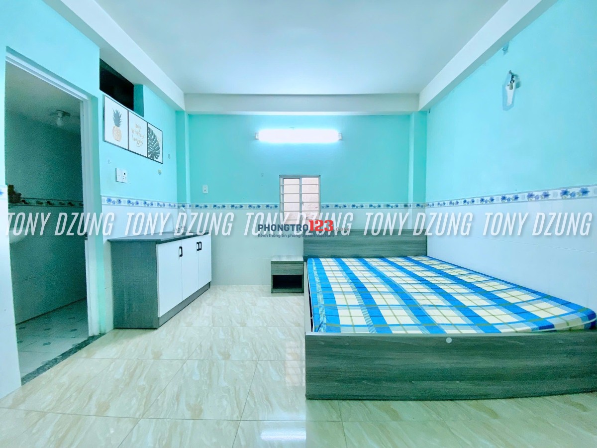 PHÒNG ĐẸP CÓ CỬA SỔ TRỜI - SẴN GIƯỜNG & BẾP - NGAY GẦN ĐH CÔNG NGHIỆP