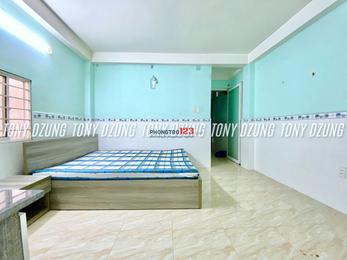 PHÒNG ĐẸP CÓ CỬA SỔ TRỜI - SẴN GIƯỜNG & BẾP - NGAY GẦN ĐH CÔNG NGHIỆP