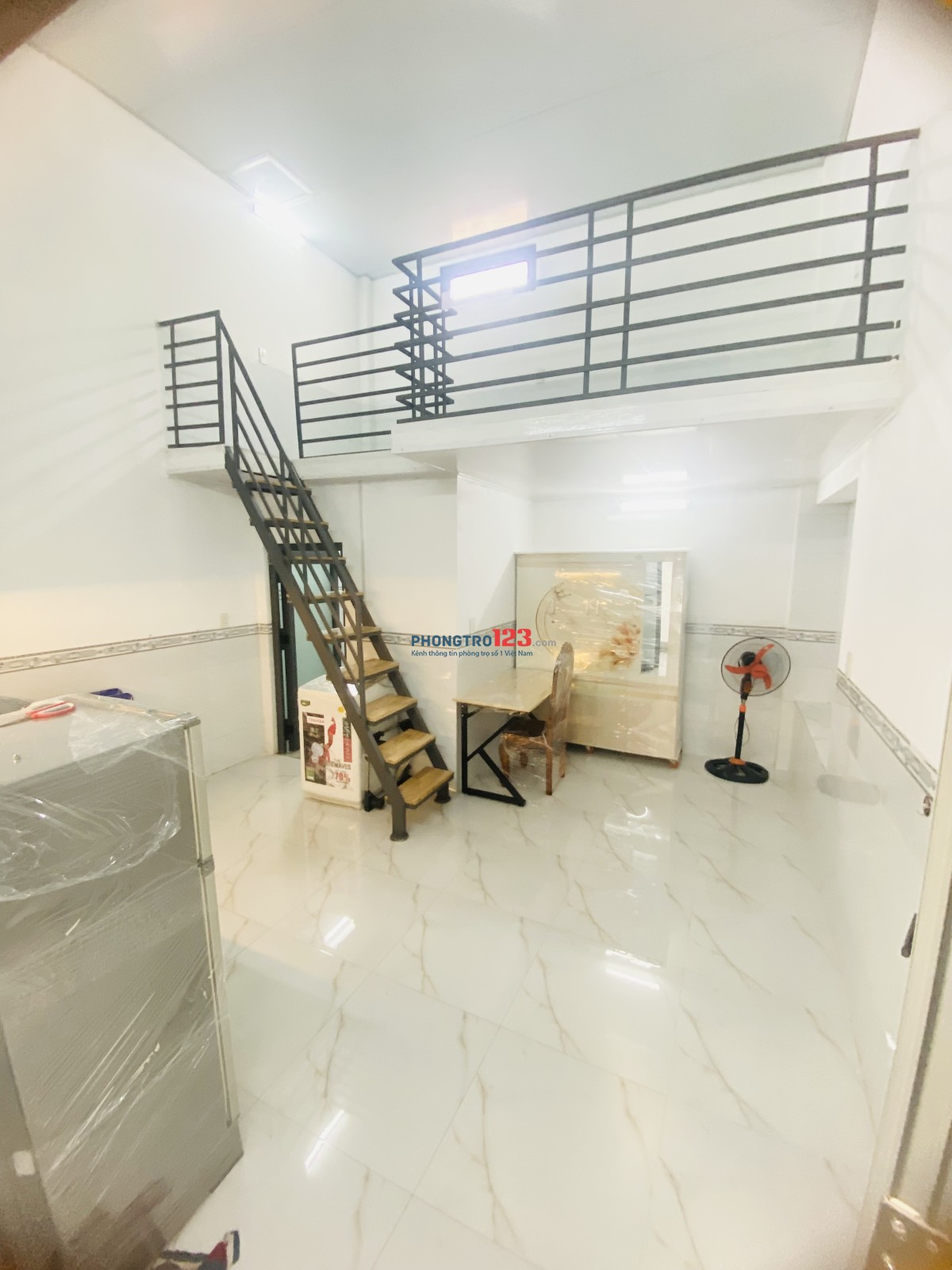 NHÀ TRỌ ĐẦY ĐỦ NỘI THẤT KẾ ĐH CẦN THƠ VÀ ĐH YD CẦN THƠ (Sau lưng BV ĐK Trung Ương)