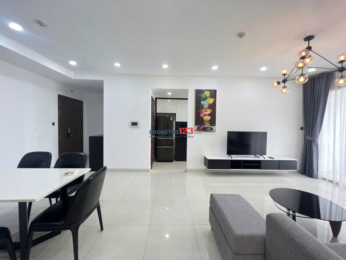 Chung cư Ruby Garden-Cạnh Sân Bay TSN, 3PN 130m2 full nội thất giá 14,5 Triệu/th