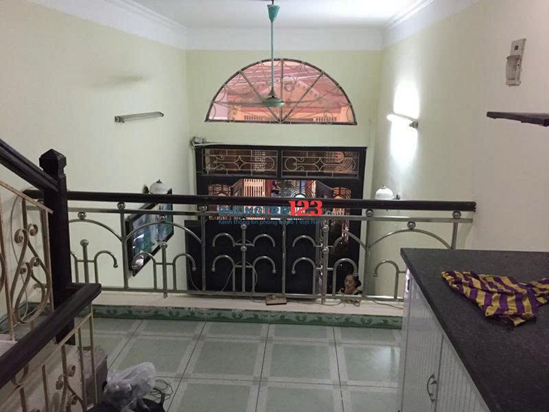 Nhà riêng ngõ phố minh khai gần đầu bạch mai dt30m2x4t giá 10tr