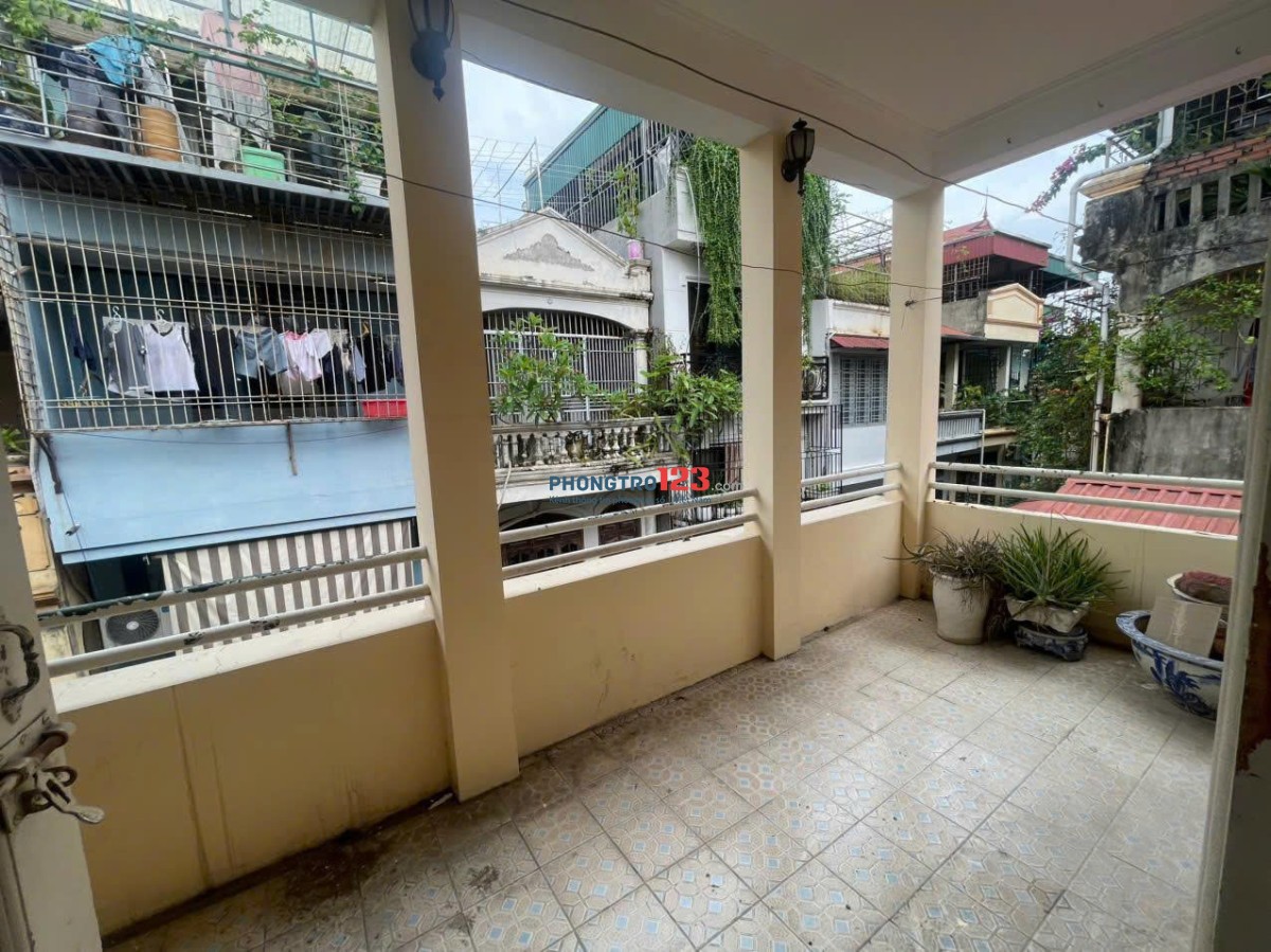 Nhà riêng ngõ phố minh khai, ngõ quỳnh diện tích 55m2x4t giá 15tr có thương lượng