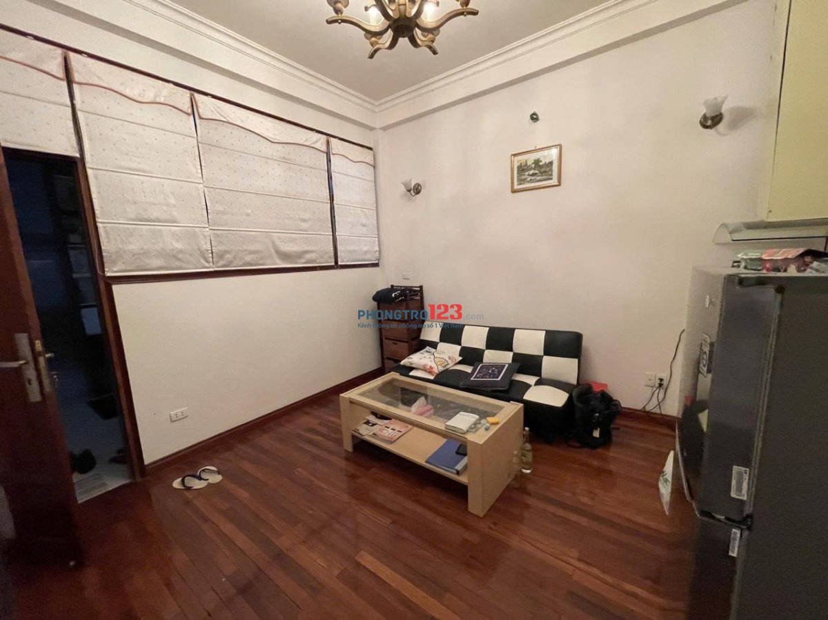 Căn hộ ccmn đủ đồ số 7 phố lò đúc gần hàn thuyên dt45m2 giá 8tr